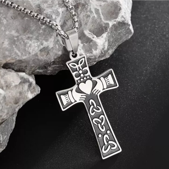 Celtic Knot Trinity Heart Necklace Irish Knot Cross Pendant Stainless Steel - Picture 2 of 5